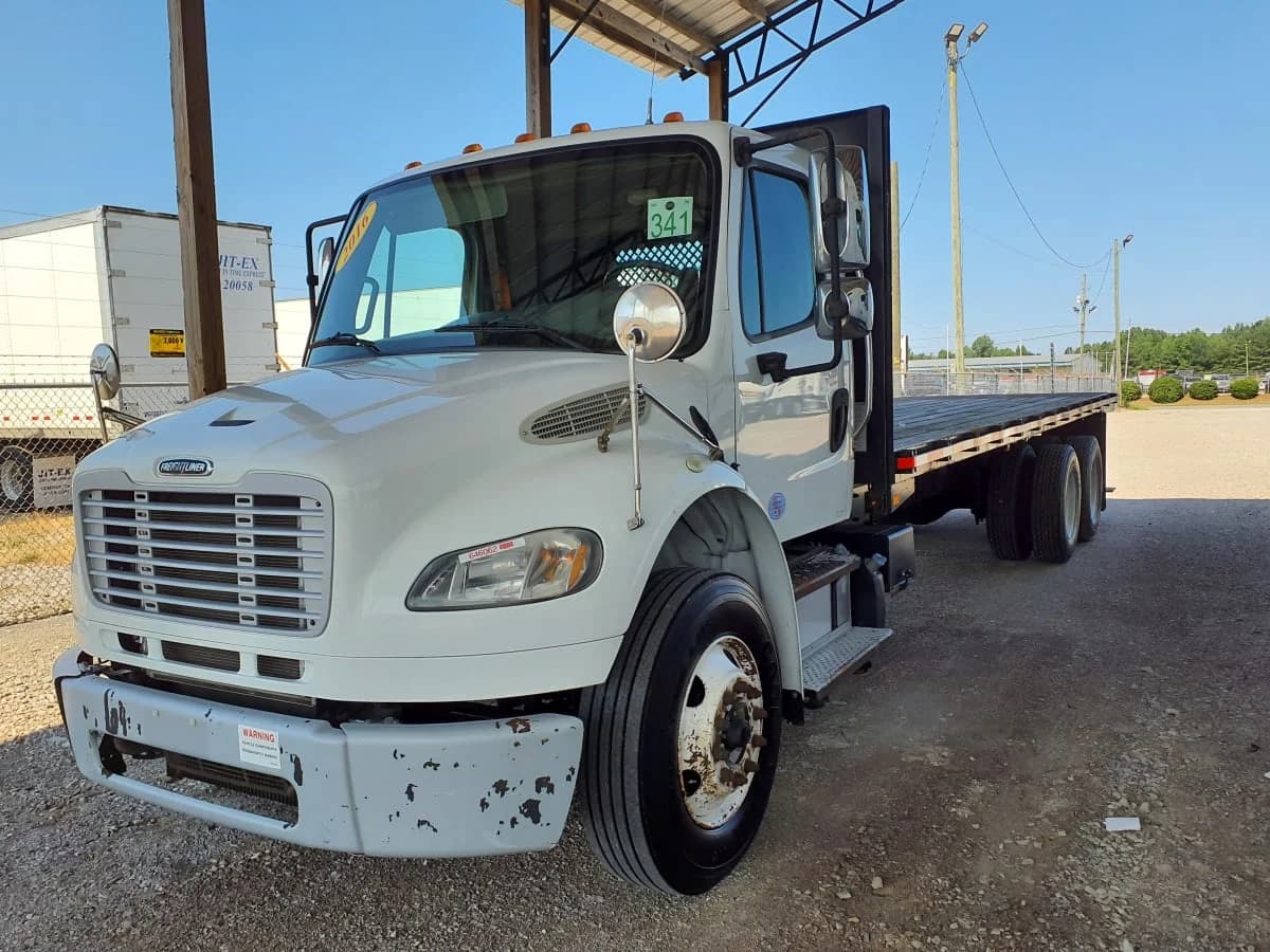 2016 Freightliner M2 106