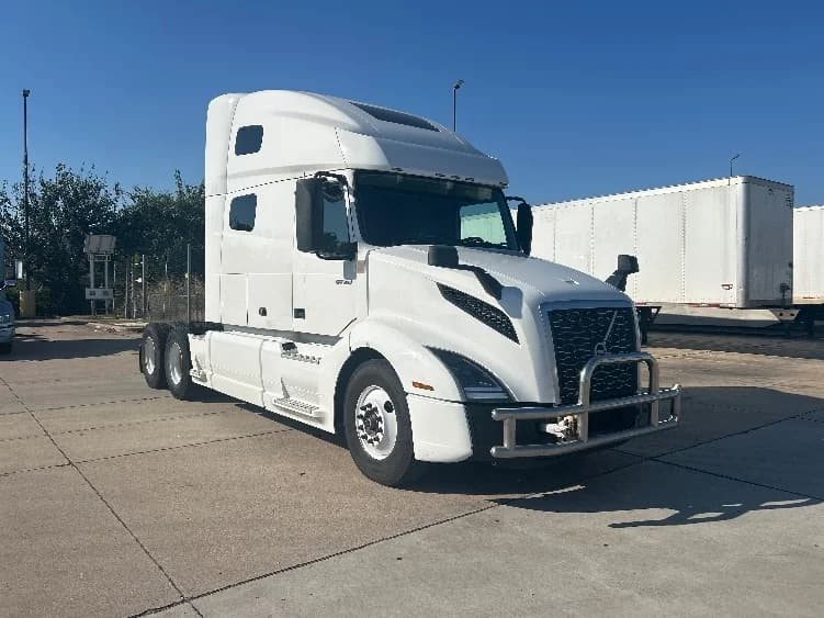 2022 Volvo VNL 760