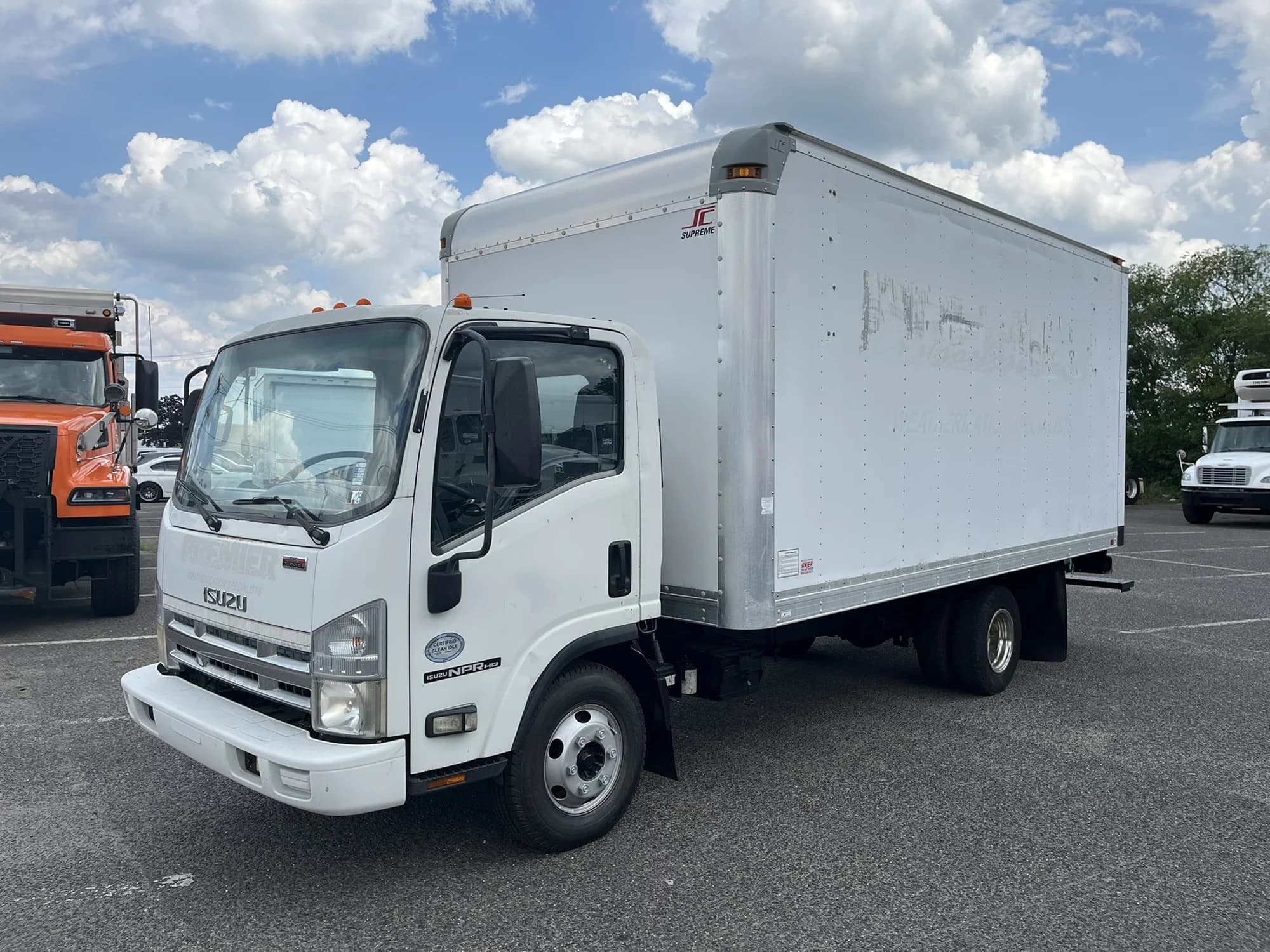 2009 Isuzu NPR