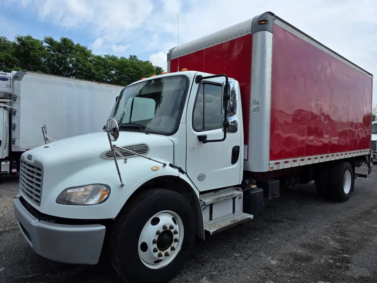 2017 Freightliner M2 106
