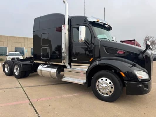 2021 Peterbilt 579
