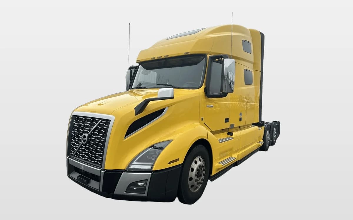 2022 Volvo VNL 760 in Sheboygan, WI