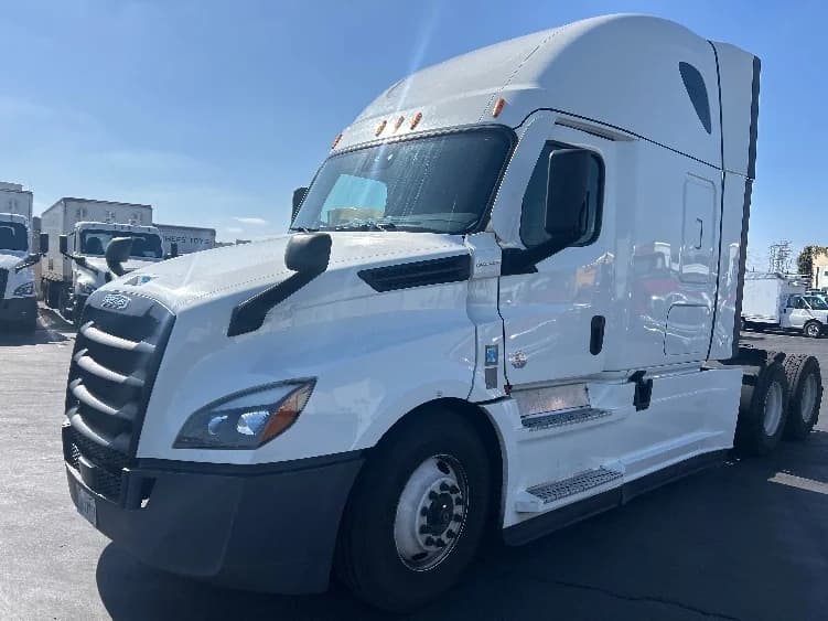 2022 Freightliner Cascadia