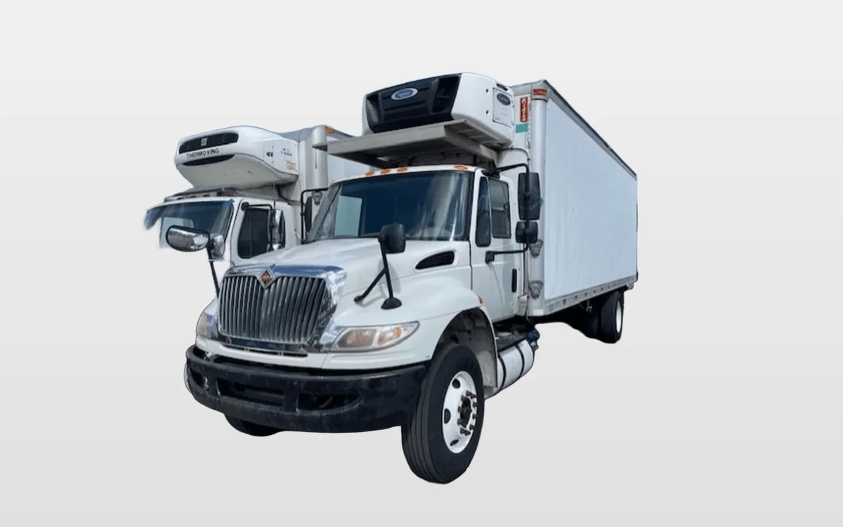 2016 International 4300 in Farmingdale, NY