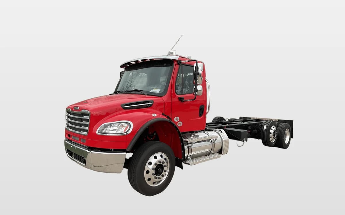 2025 Freightliner M2 106