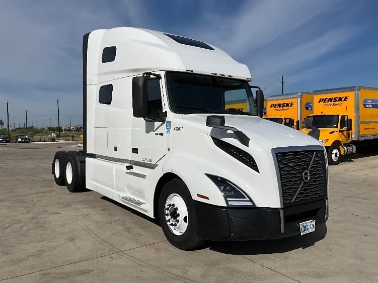 2022 Volvo VNL 760