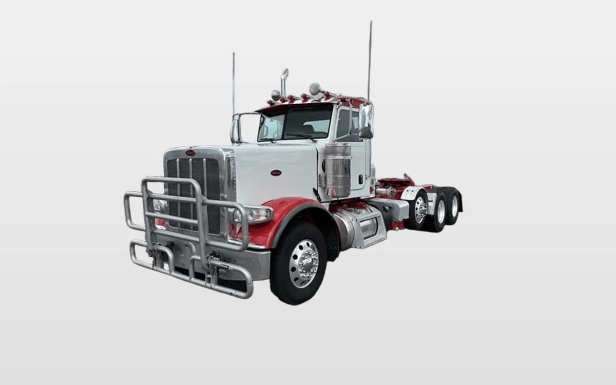 2023 Peterbilt 389