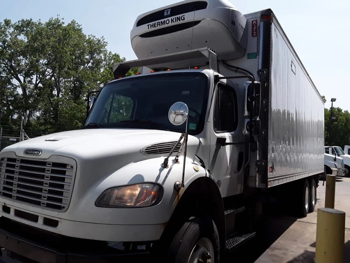 2017 Freightliner M2 106