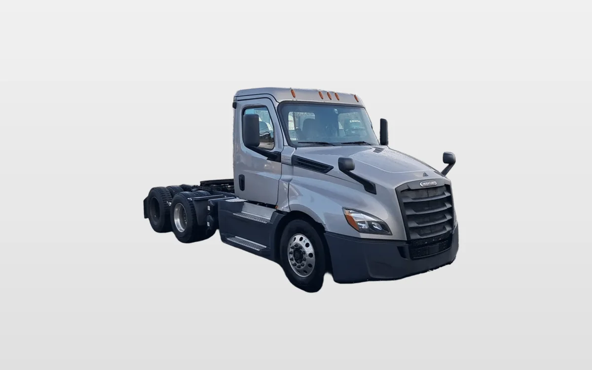 2020 Freightliner Cascadia in Shrewsbury, MA