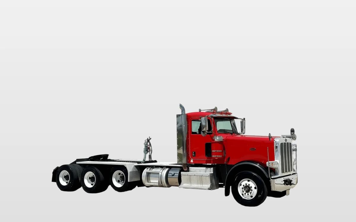 2015 Peterbilt 389