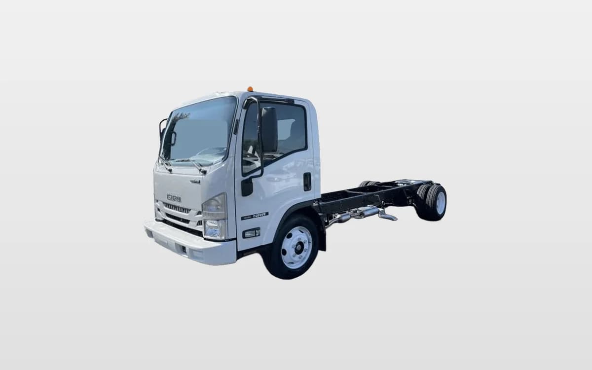 2025 Isuzu NRR