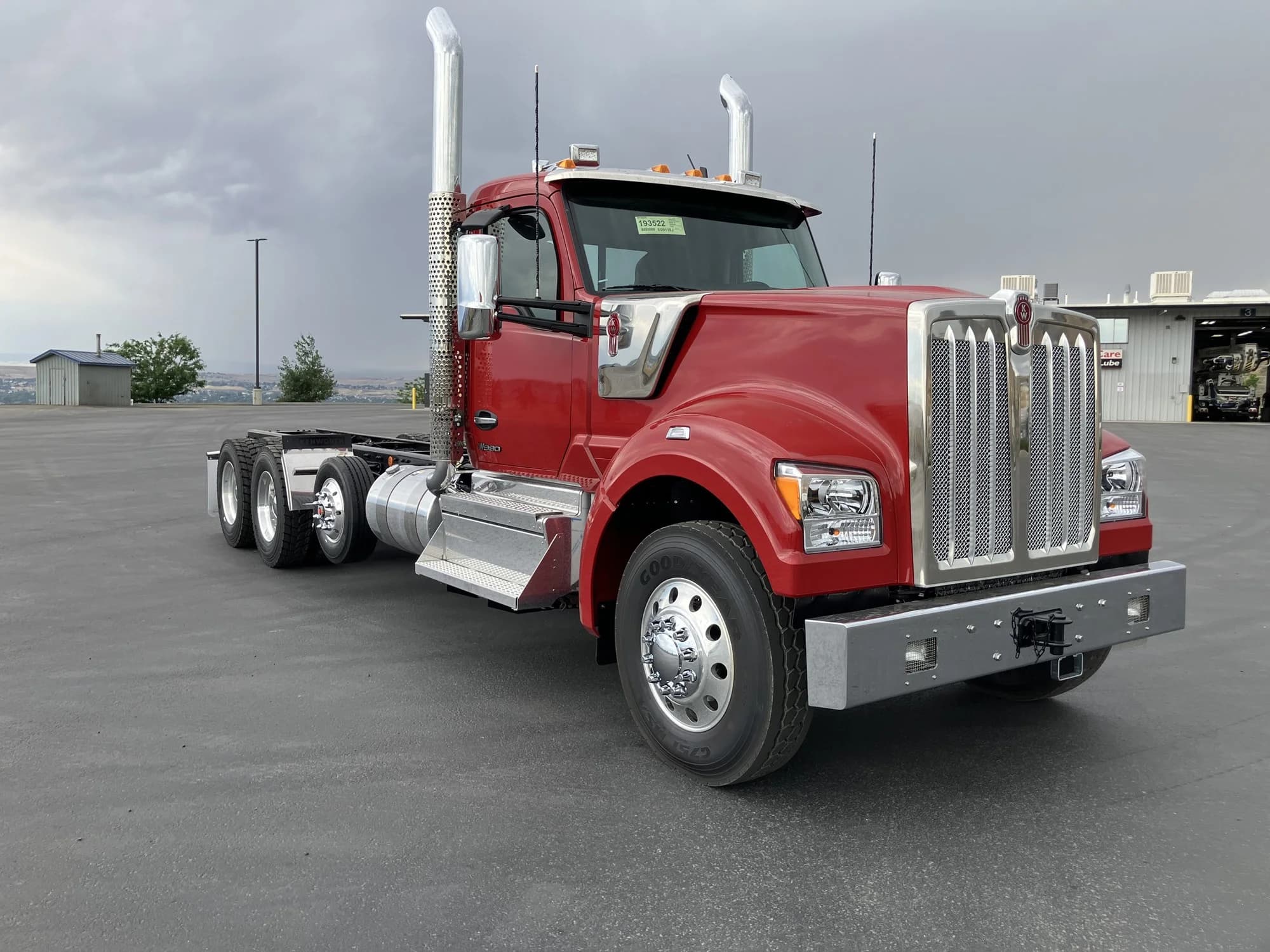 2026 Kenworth W990