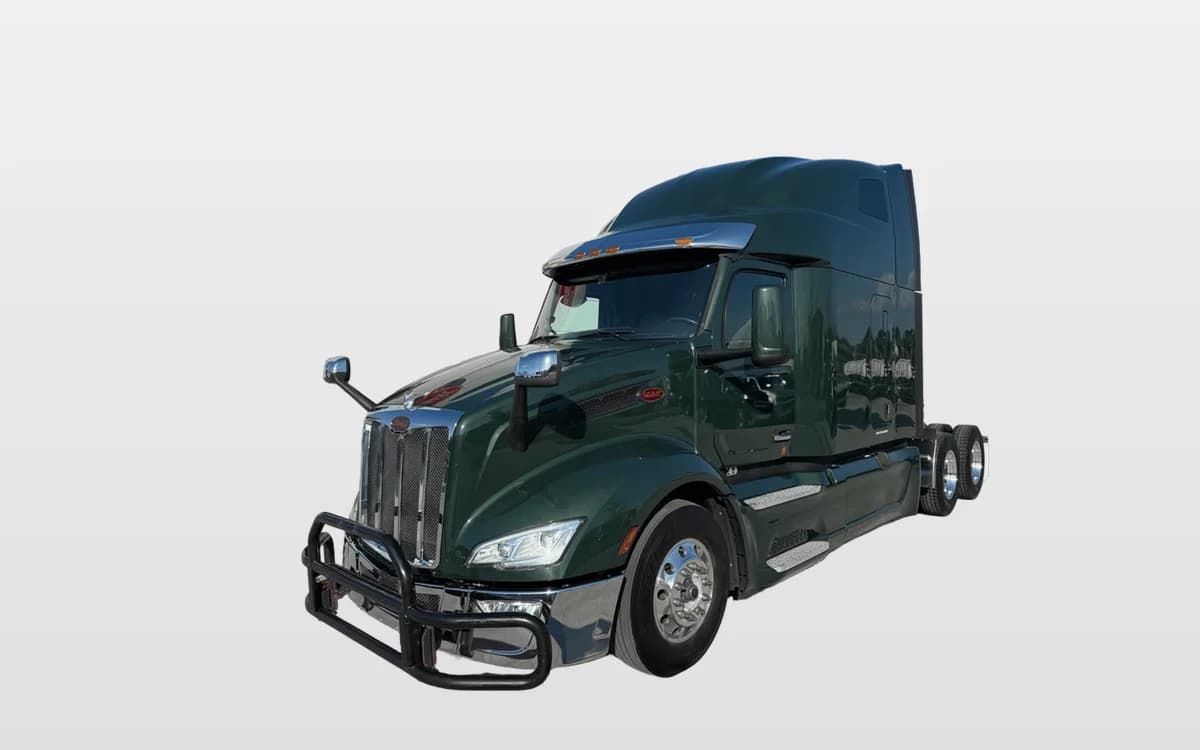2023 PETERBILT 579