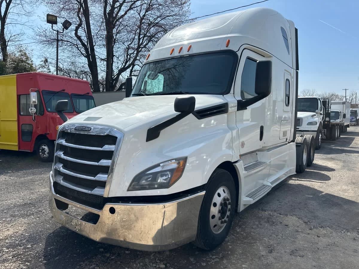 2020 Freightliner Cascadia