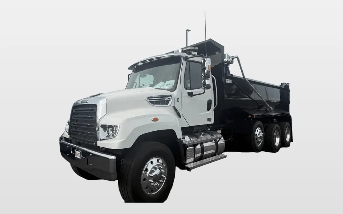 2025 Freightliner 114SD
