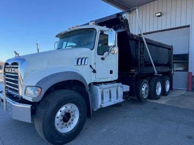 2020 Mack Granite
