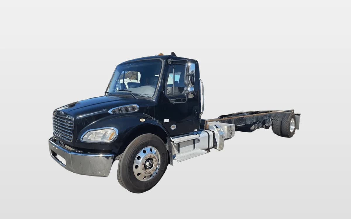2019 Freightliner M2 106