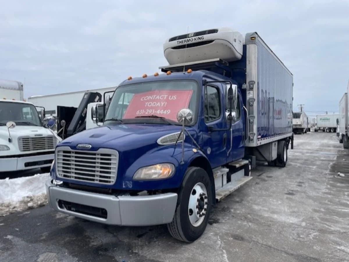 2017 Freightliner M2 106