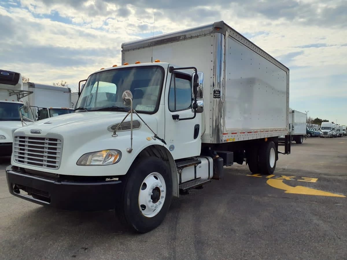 2019 Freightliner M2 106