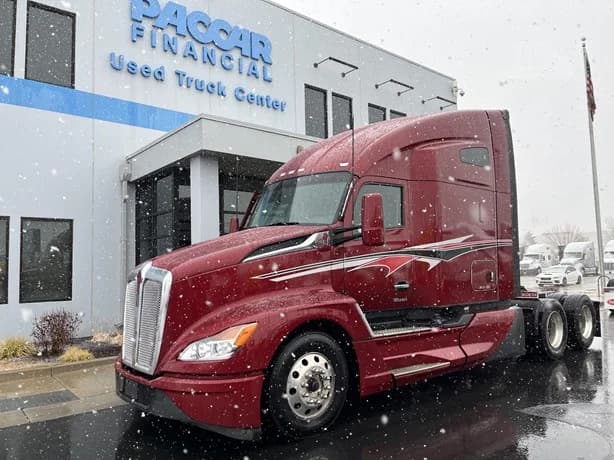 2023 Kenworth T680