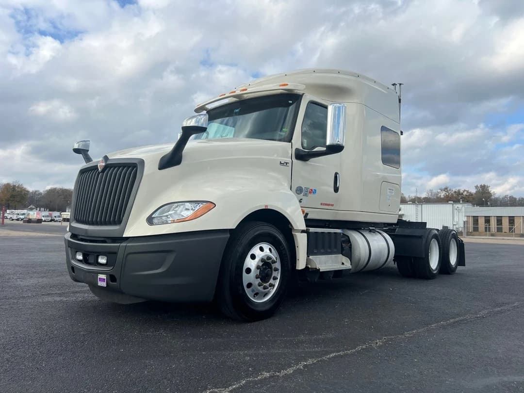 2022 International LT