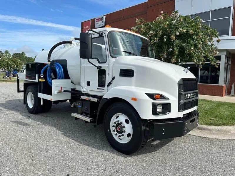 2025 Mack MD
