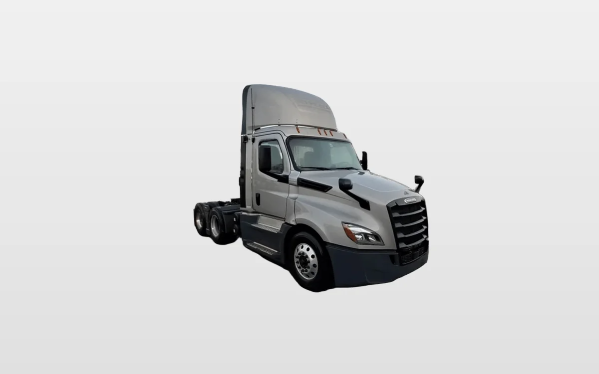 2020 Freightliner Cascadia in Shrewsbury, MA