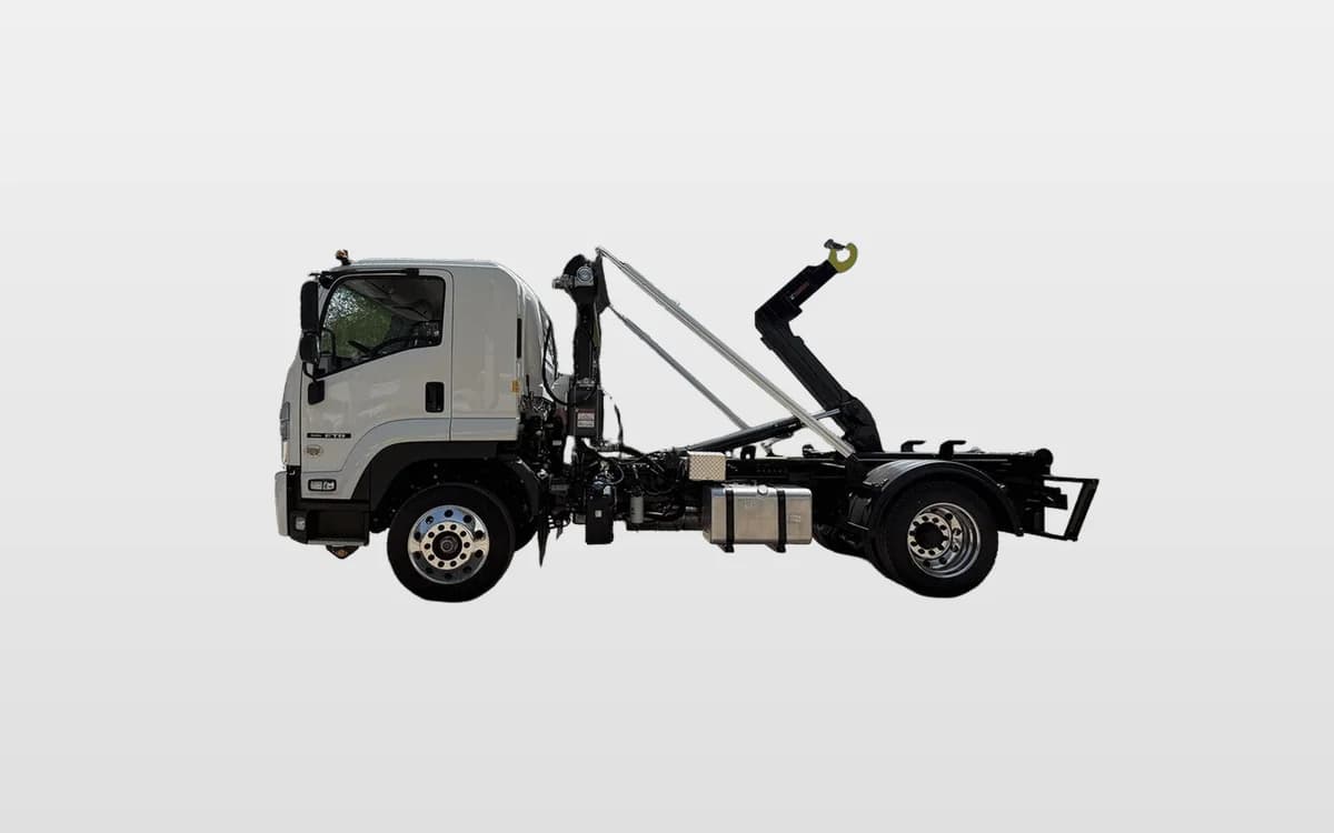 2025 Isuzu FTR
