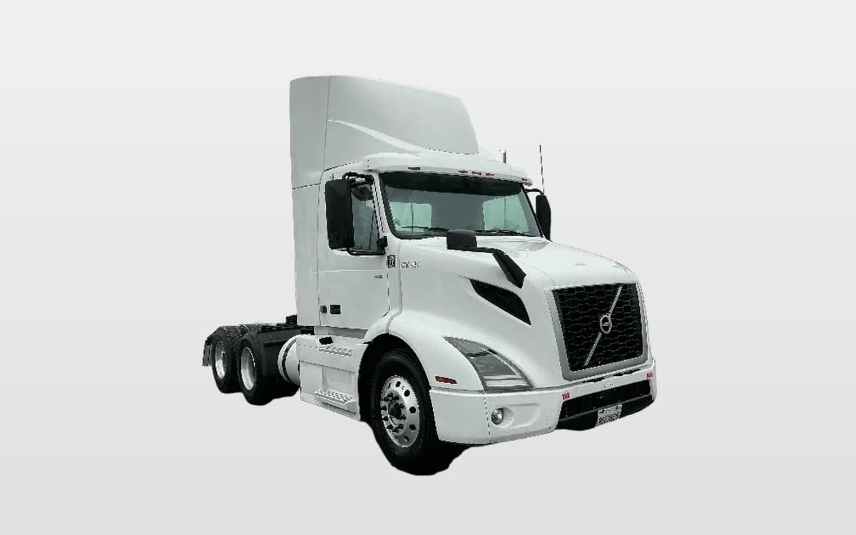 2020 Volvo VNR 640 in Sacramento, CA