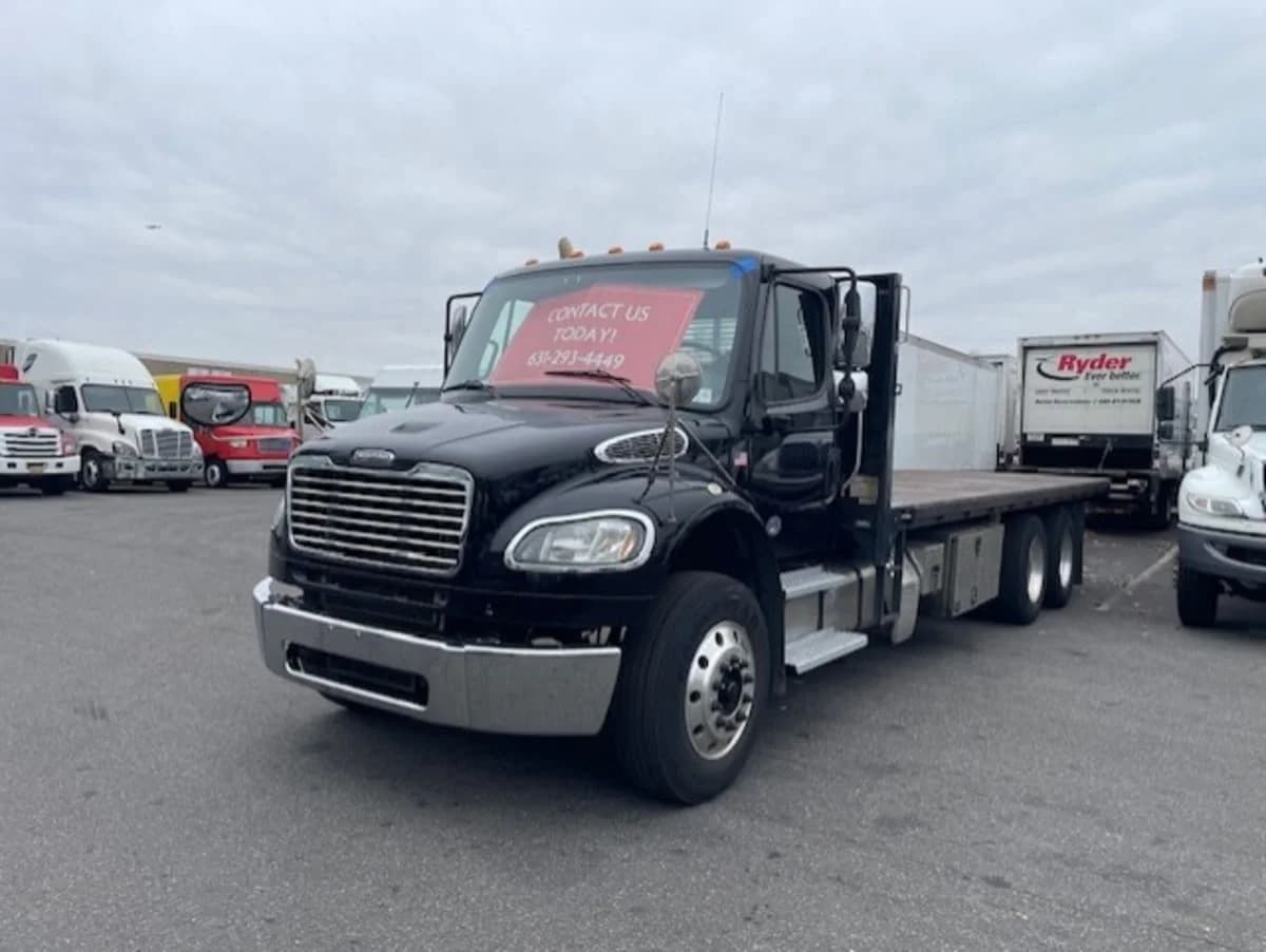 2018 Freightliner M2 106