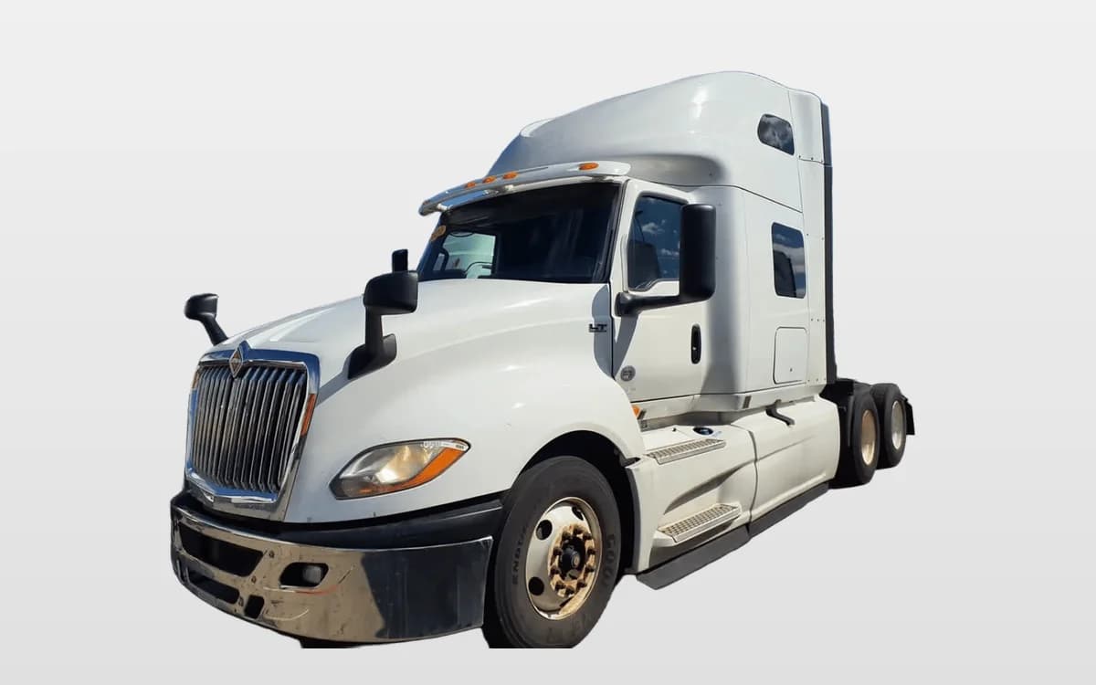 2019 International LT in Bolingbrook, IL