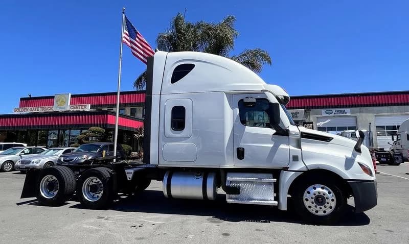 2021 Freightliner Cascadia