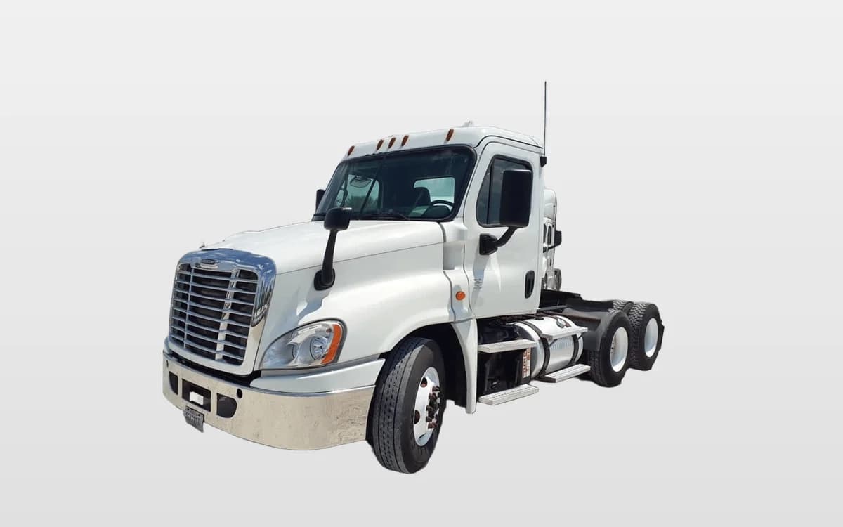 2016 Freightliner Cascadia in Indianapolis, IN
