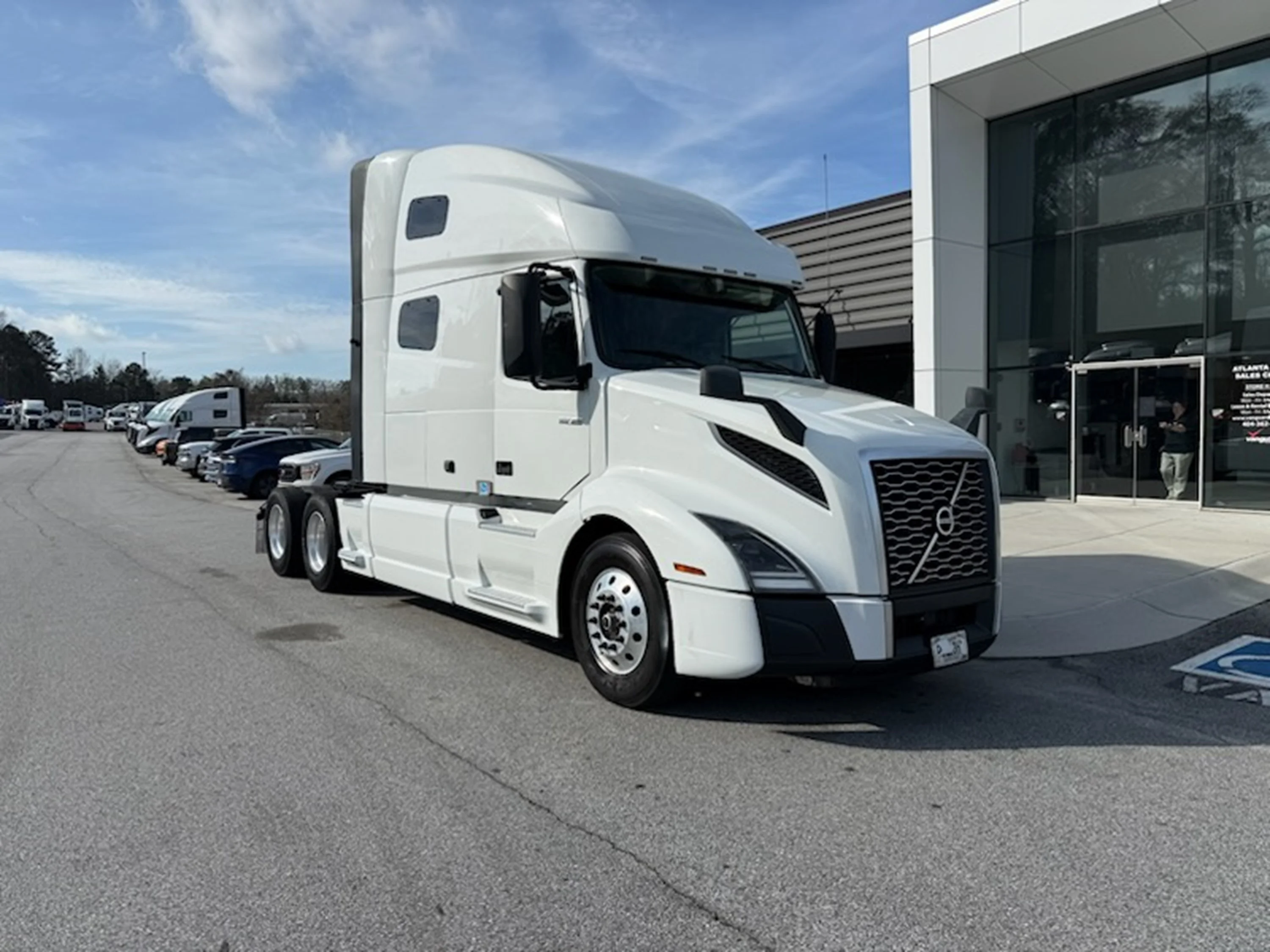 2023 Volvo VNL 760