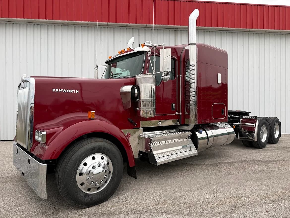 2026 Kenworth W900