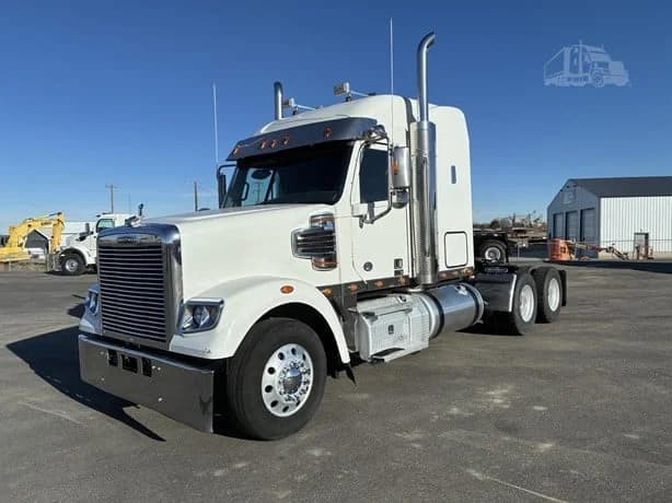 2021 Freightliner 122SD