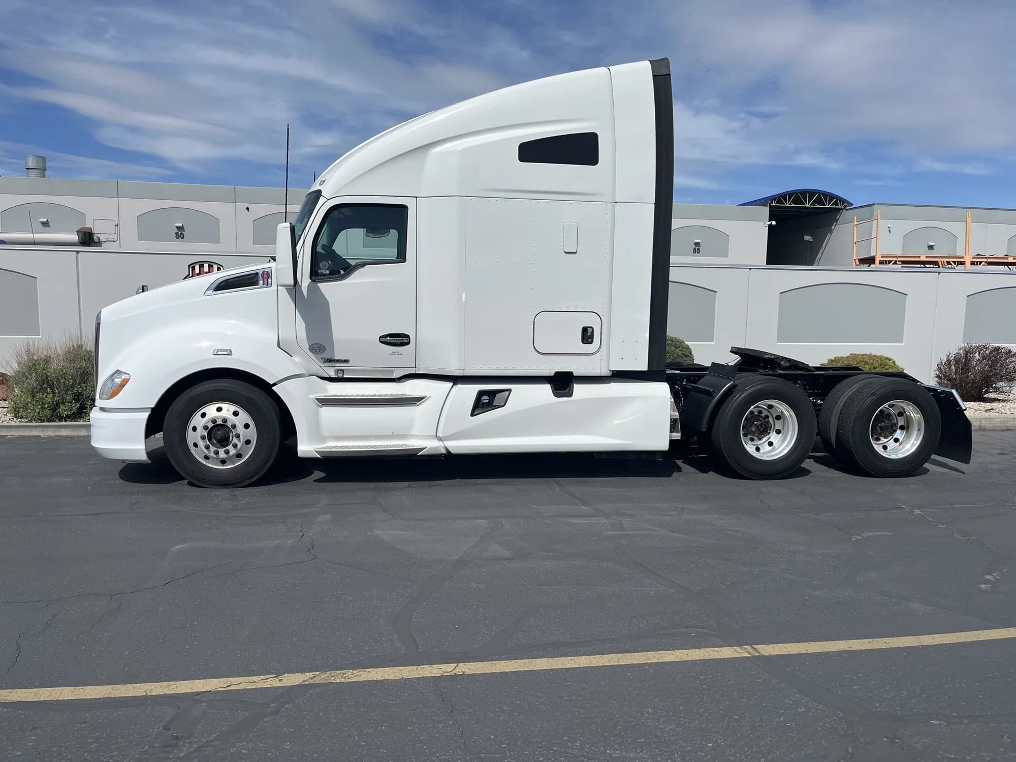 2022 Kenworth T680