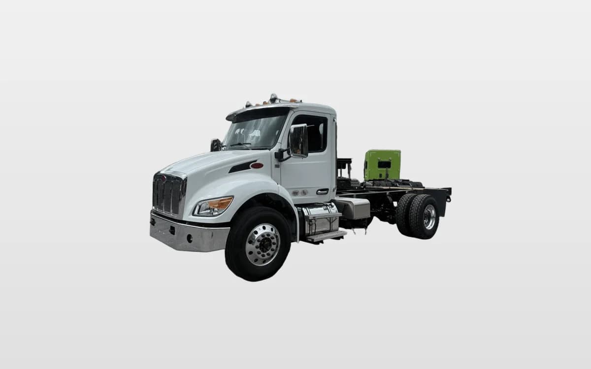 2026 PETERBILT 537 Cab Chassis Truck