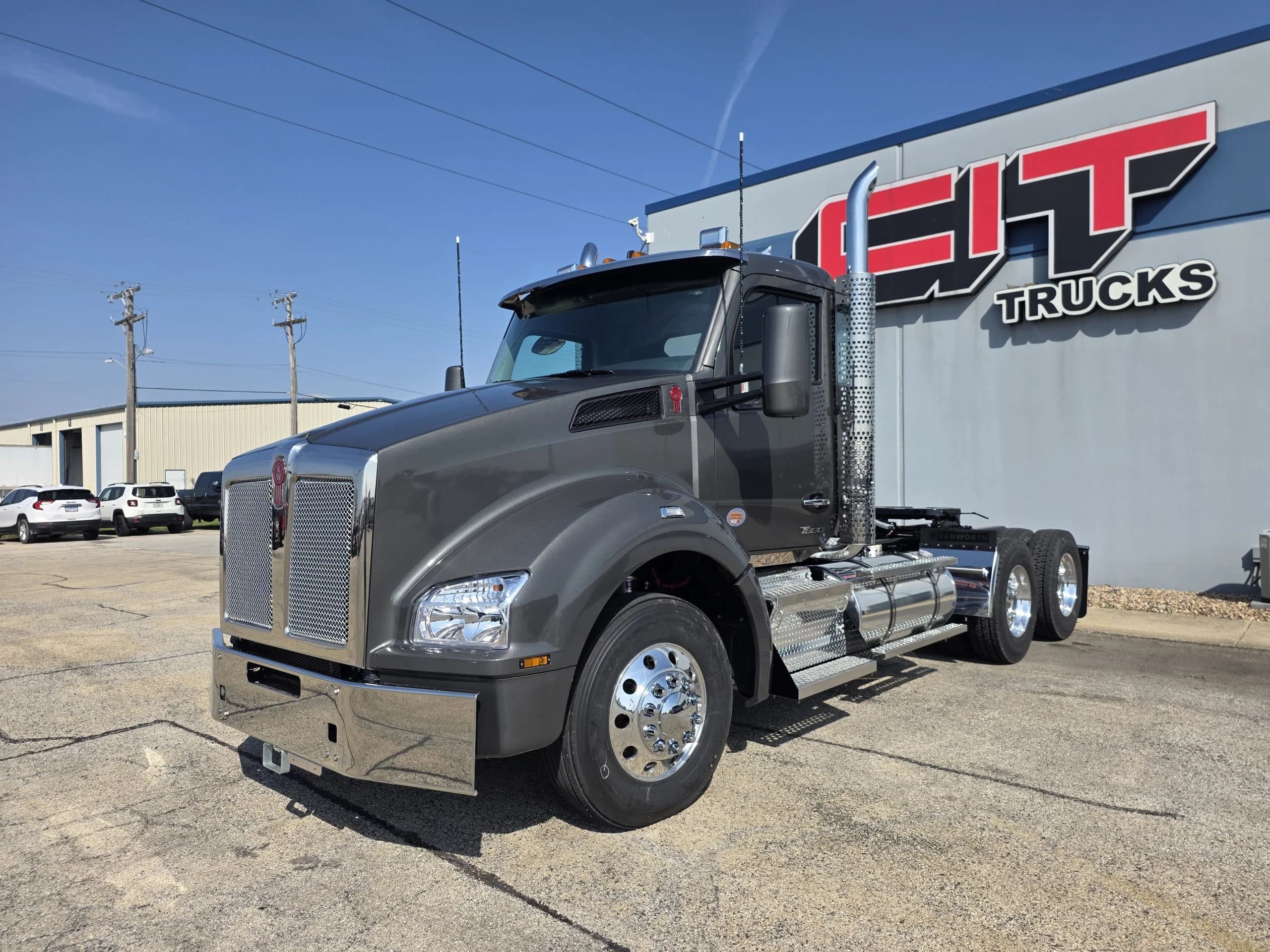 2027 Kenworth T880