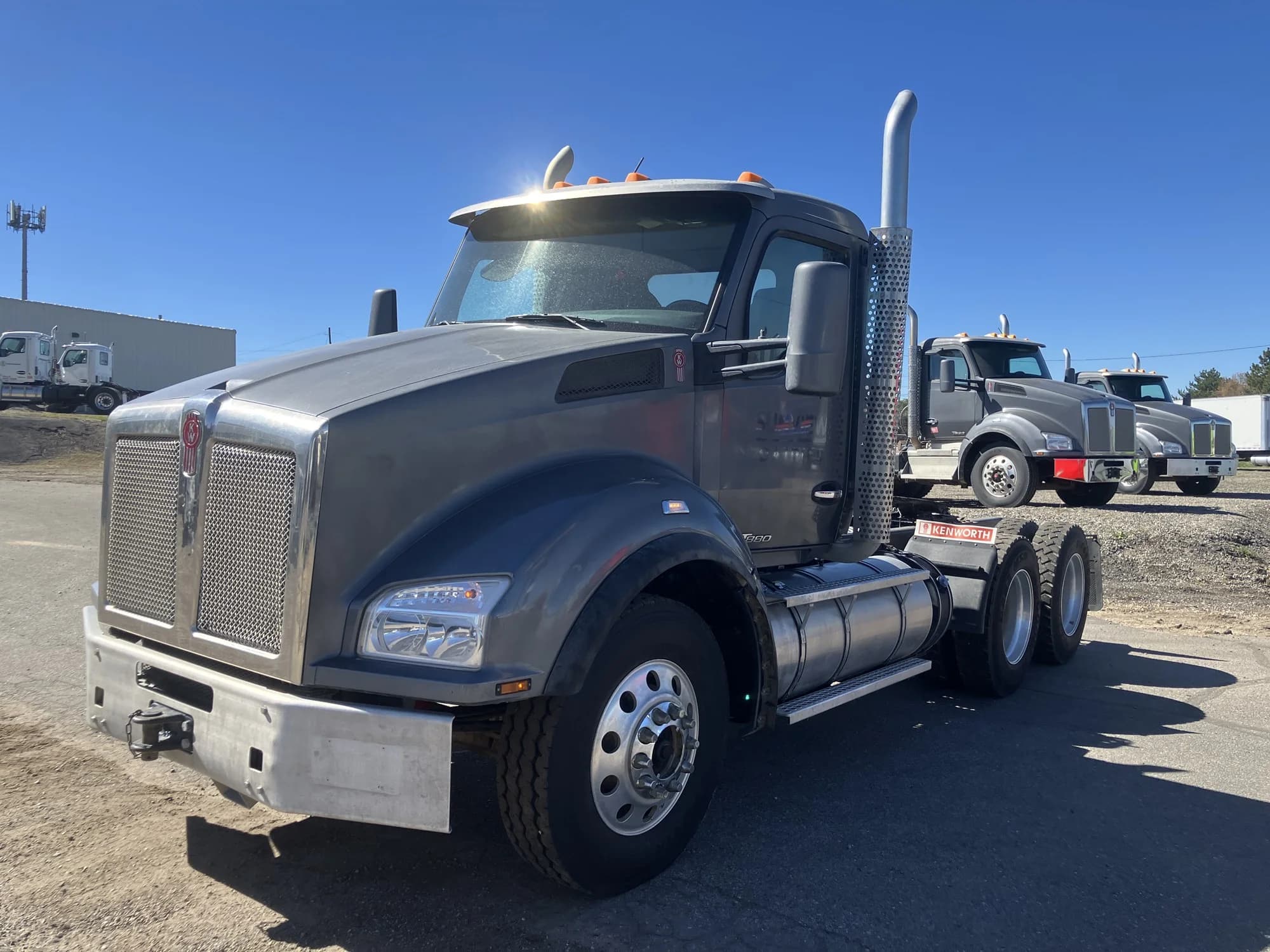 2022 Kenworth T880