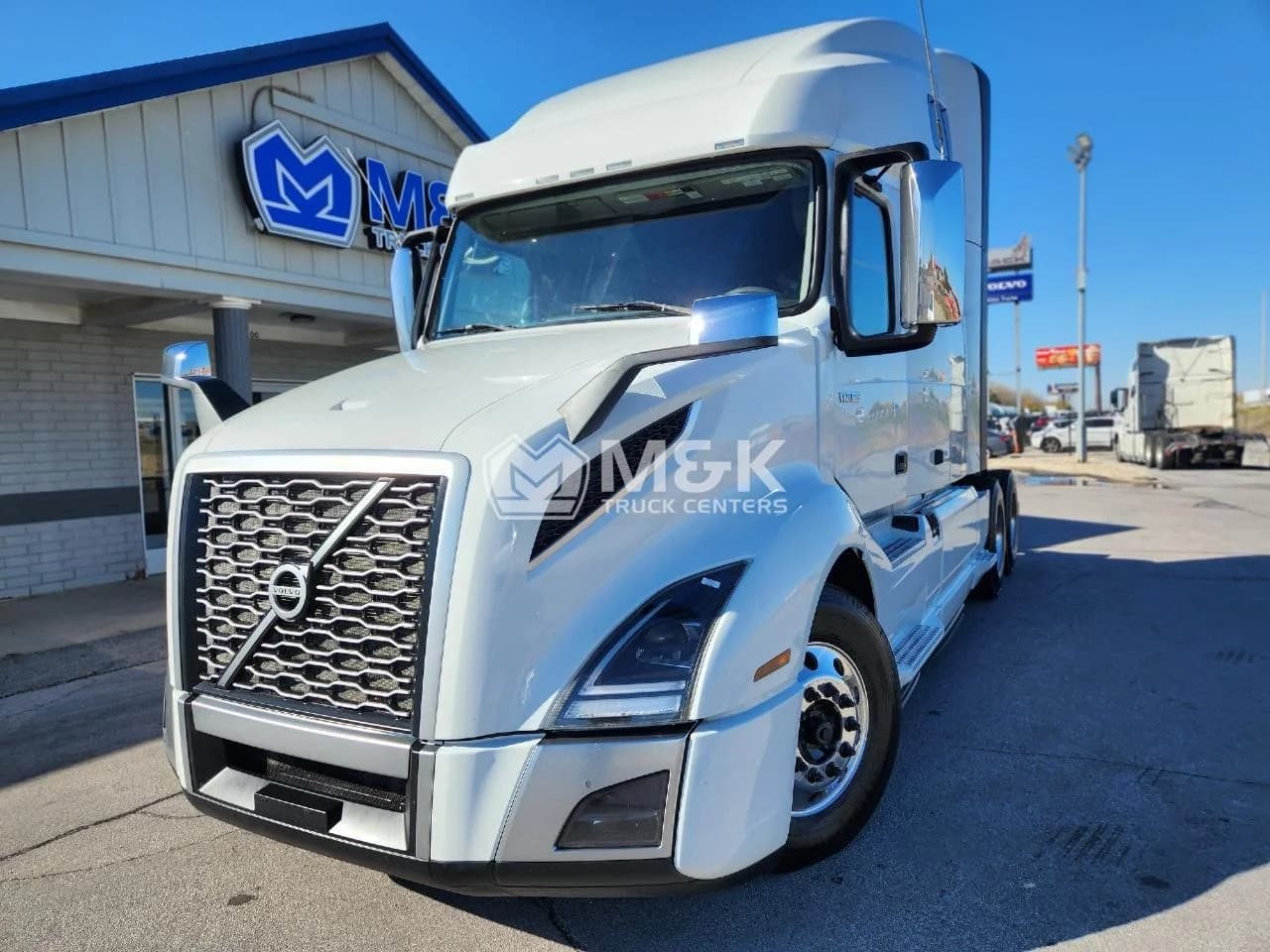 2025 Volvo VNL 760