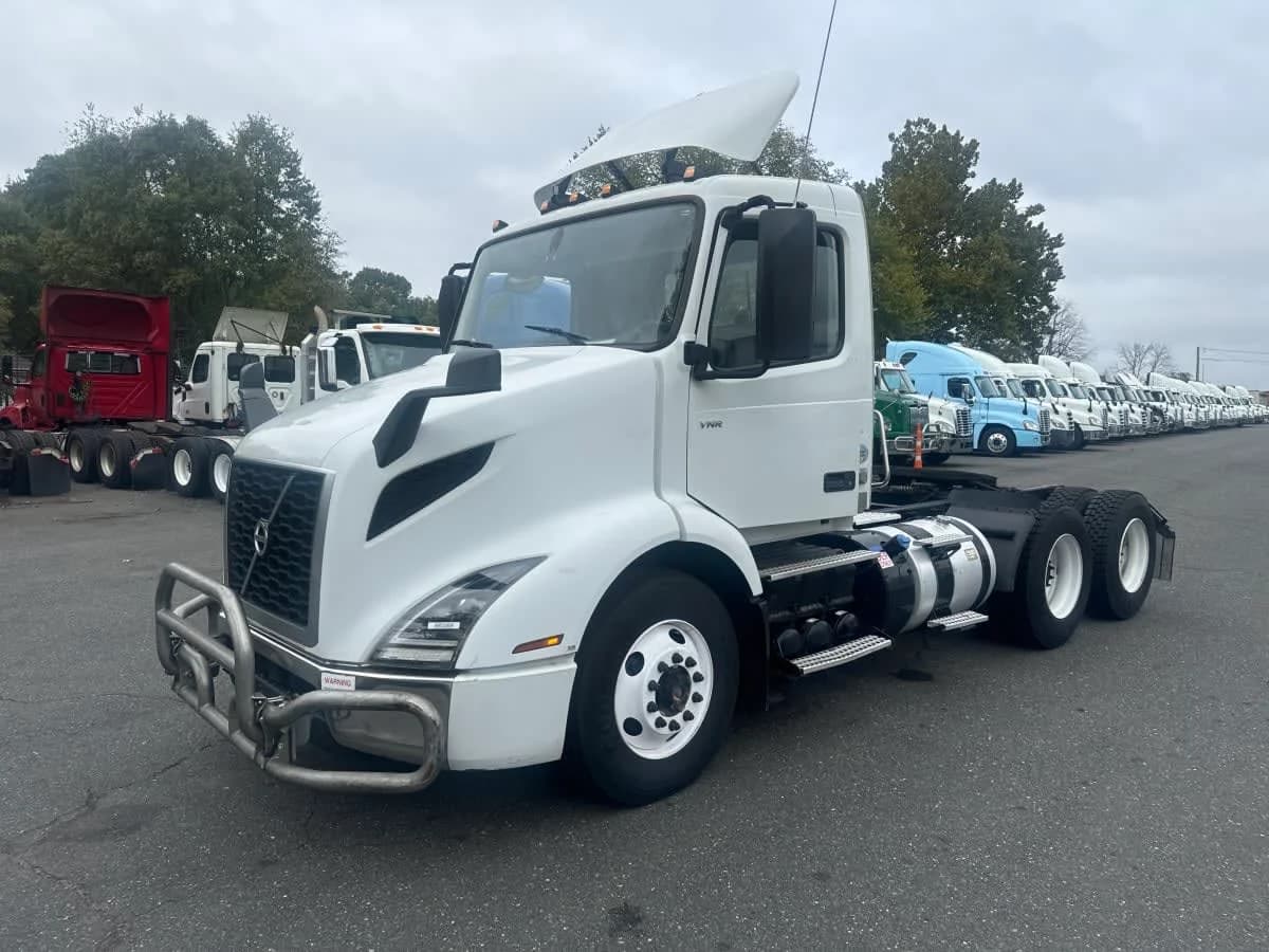 2019 Volvo VNL 860