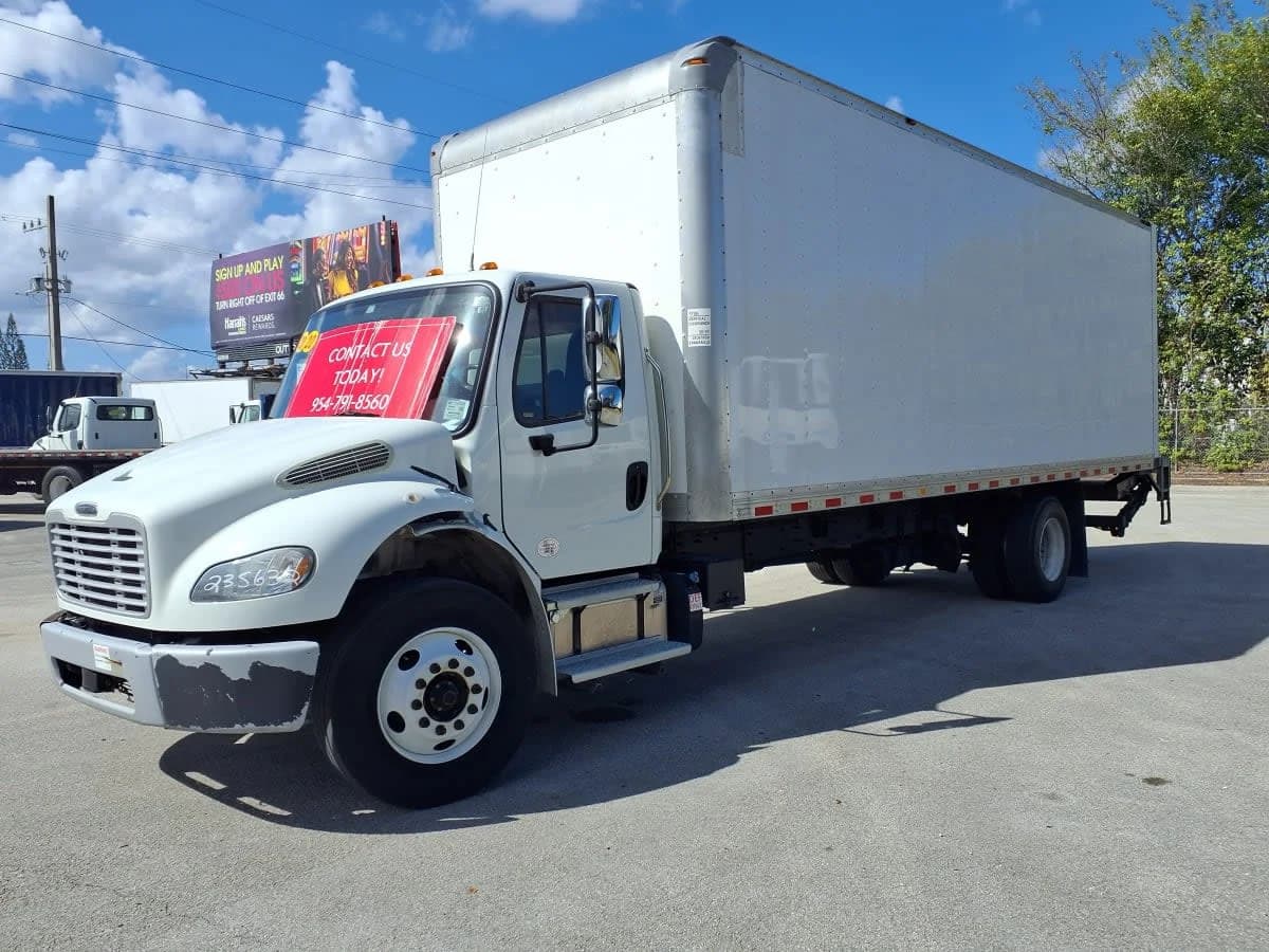 2021 Freightliner M2 106