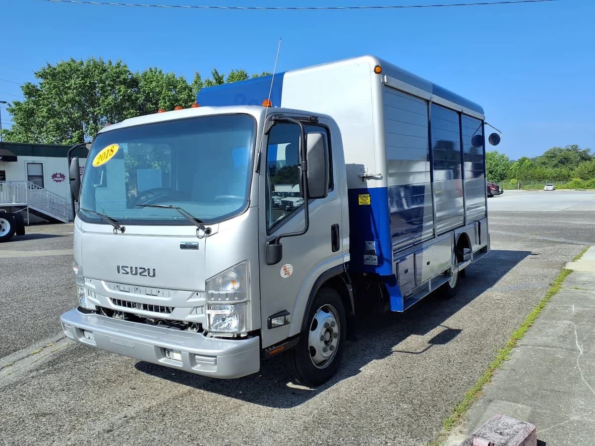 2018 Isuzu NRR