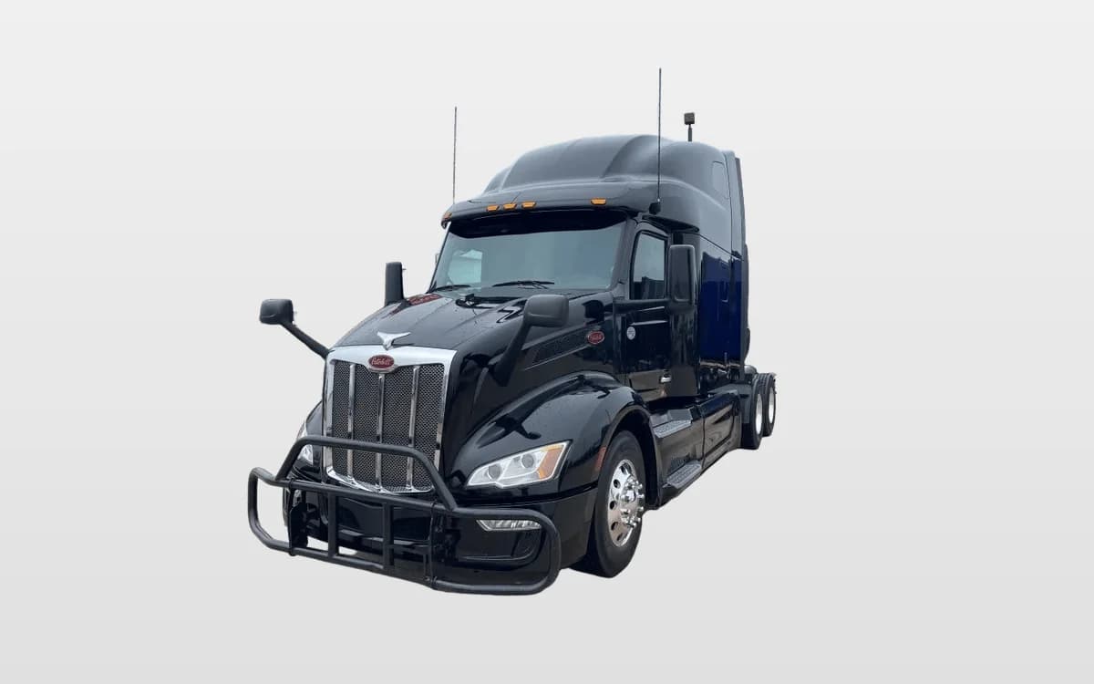 2023 PETERBILT 579