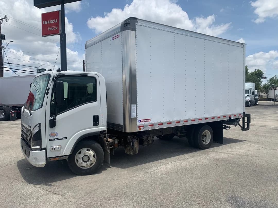 2025 Isuzu NPR