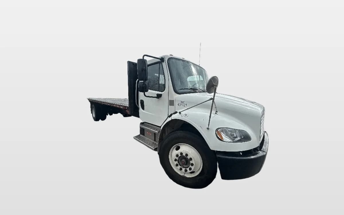 2022 Freightliner M2 106 in Middlefield, OH