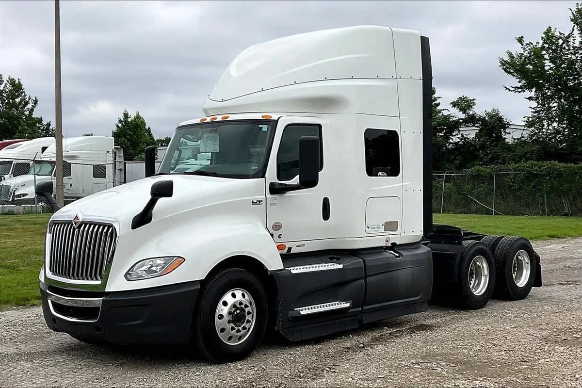 2022 International LT