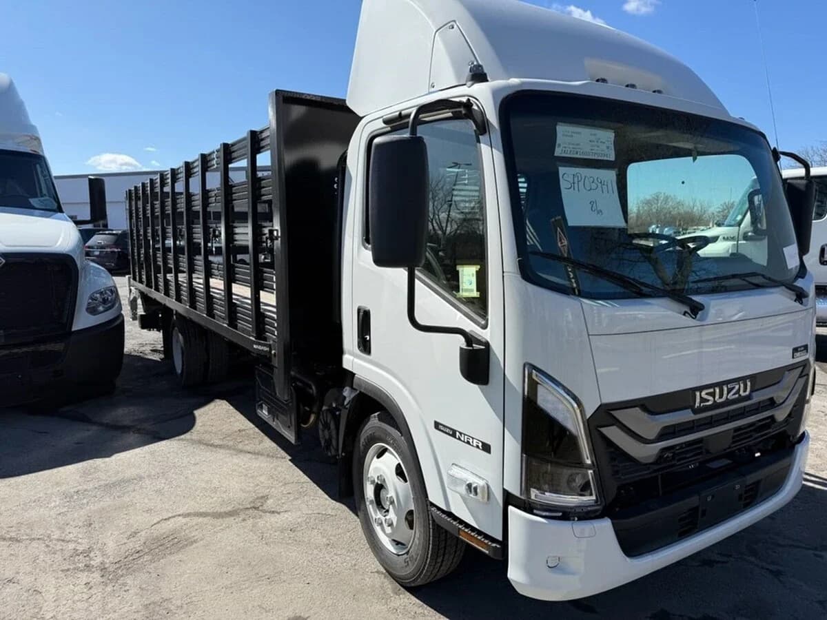 2025 Isuzu NRR