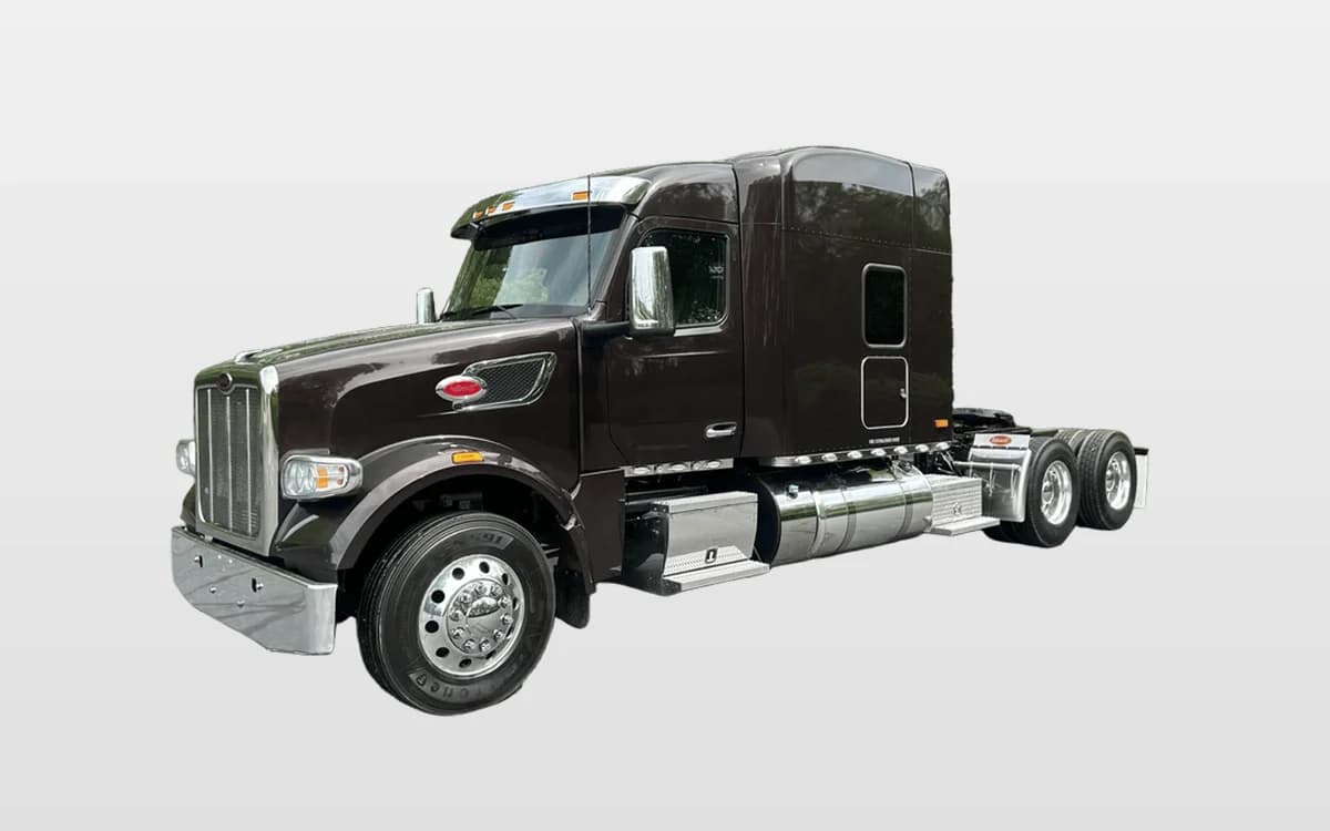 2023 PETERBILT 567